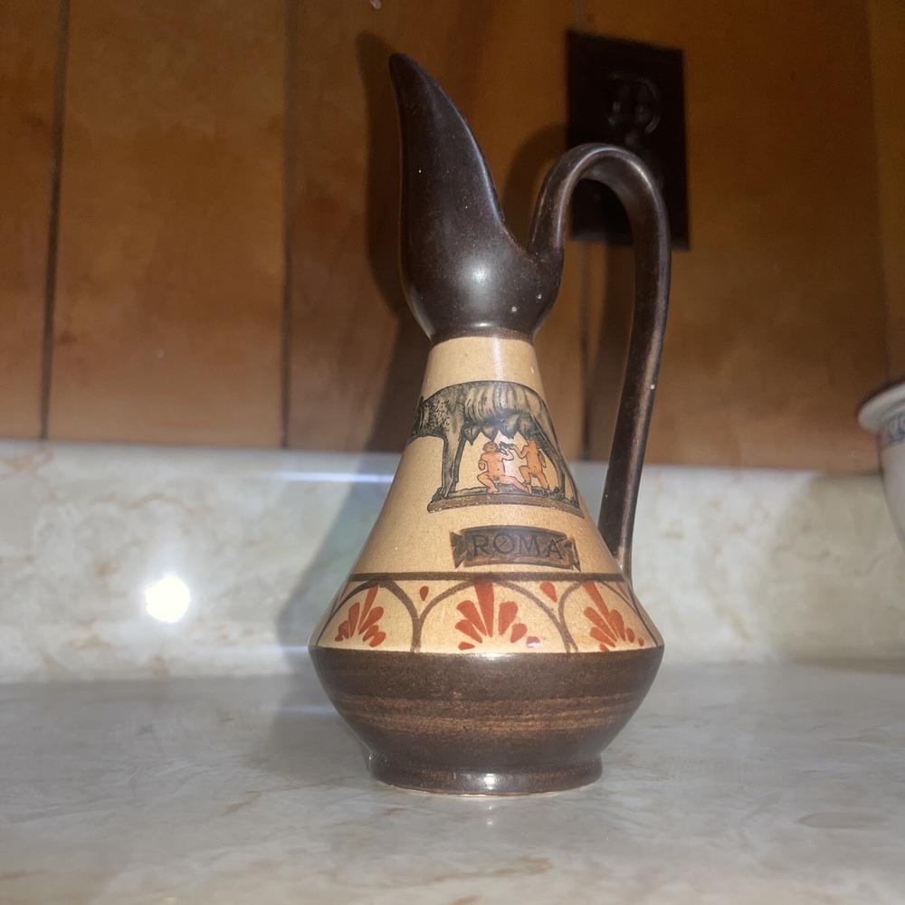 Vintage Souvenir D'Arte Pitcher Bud‎ Vase Ewer Roma Brown Tan Italy